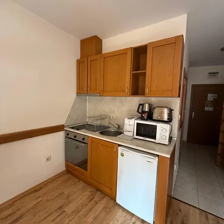 Appartement Royal Plaza Sleeps 4 Prime Location, Distance To Lift - 50m