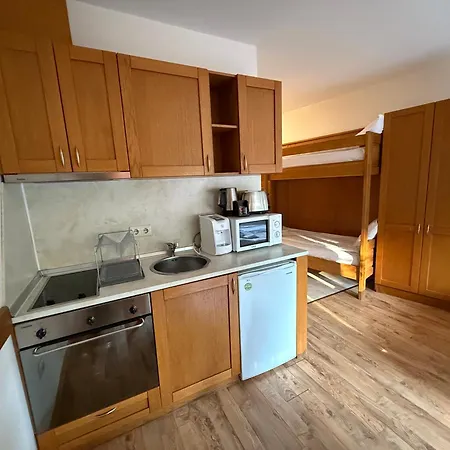 Royal Plaza Sleeps 4 Prime Location, Distance To Lift - 50m * Borovets